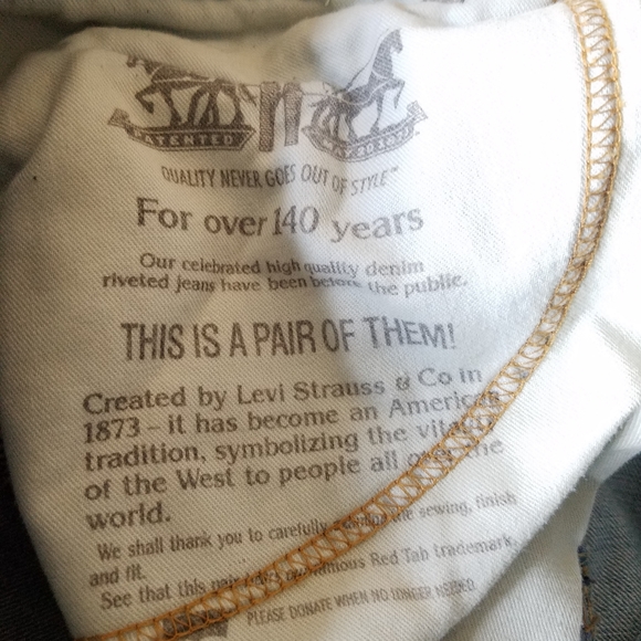 Levi's 541 Tapered Fit Ripped Distressed Destroyed Mens 32X34 Blue Jeans - Picture 5 of 9